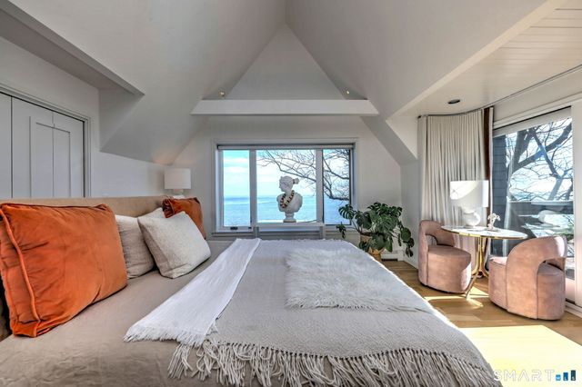 8 Seaside Avenue 8, Milford, CT 06460