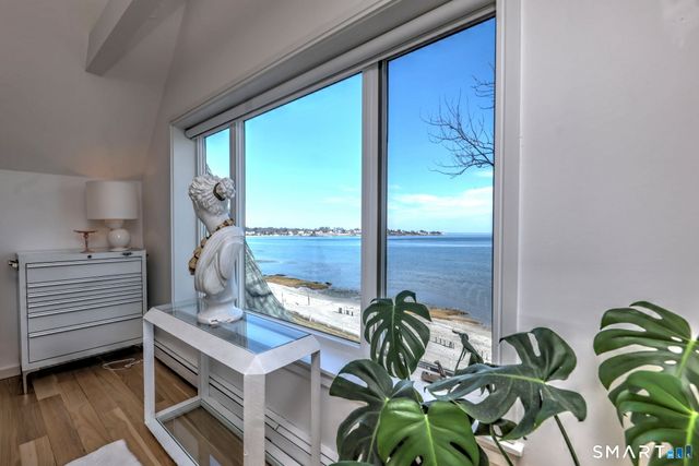 8 Seaside Avenue 8, Milford, CT 06460