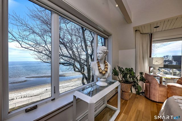 8 Seaside Avenue 8, Milford, CT 06460