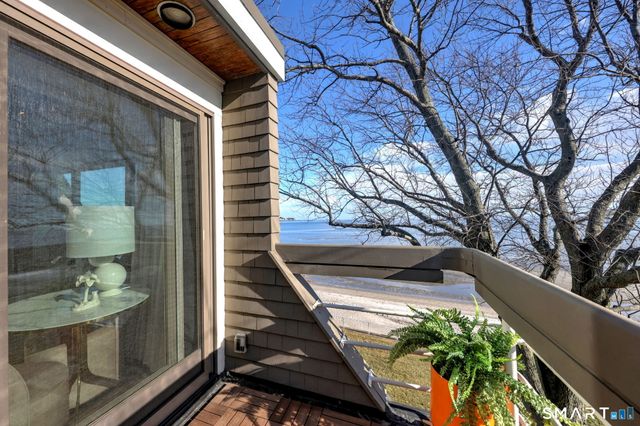 8 Seaside Avenue 8, Milford, CT 06460