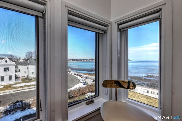 8 Seaside Avenue 8, Milford, CT 06460