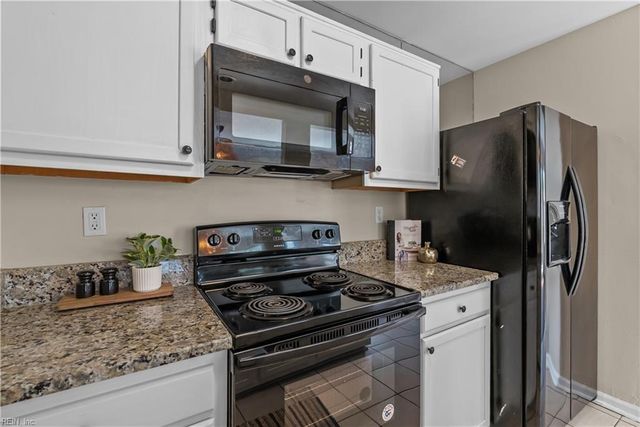 1753 Pattington CIR, Virginia Beach, VA 23454