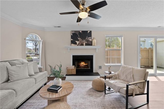 1753 Pattington CIR, Virginia Beach, VA 23454