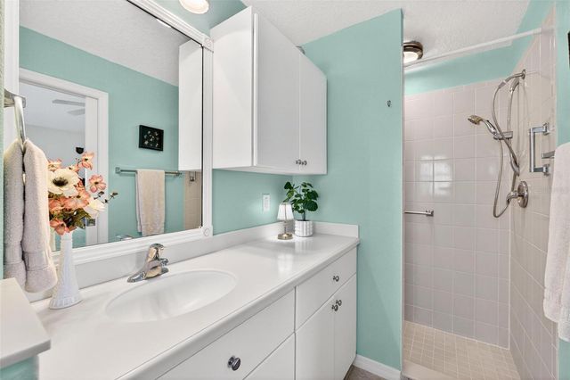 5389 AURORA DRIVE, Leesburg, FL 34748