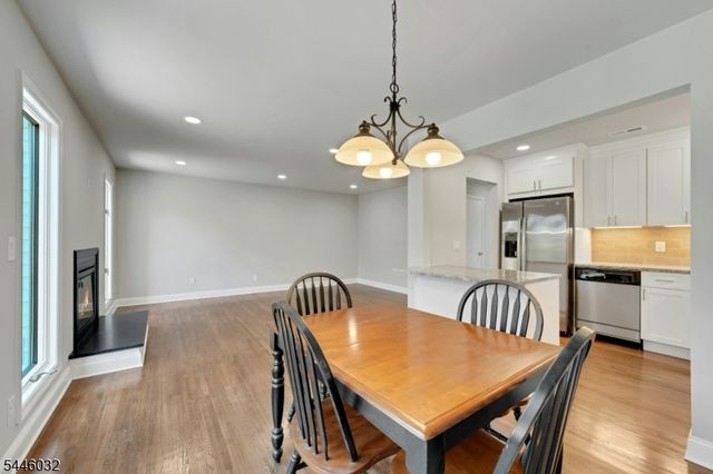 32 Adler Ct, Rockaway Boro, NJ 07866