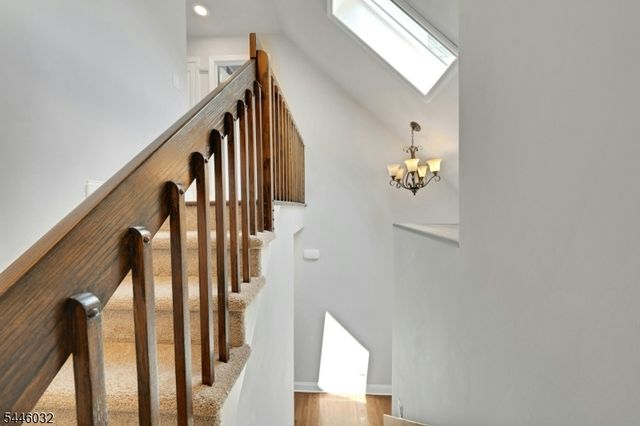 32 Adler Ct, Rockaway Boro, NJ 07866