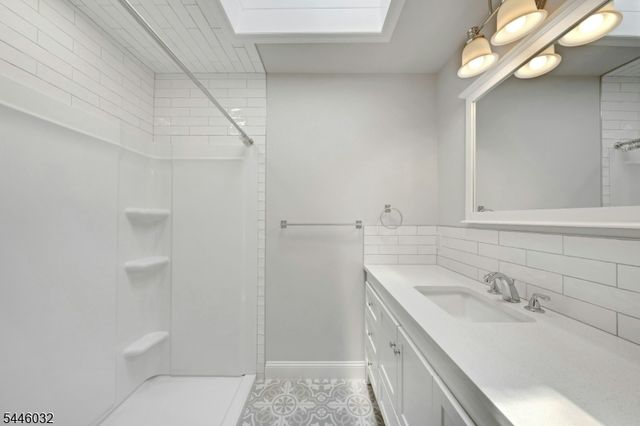 32 Adler Ct, Rockaway Boro, NJ 07866