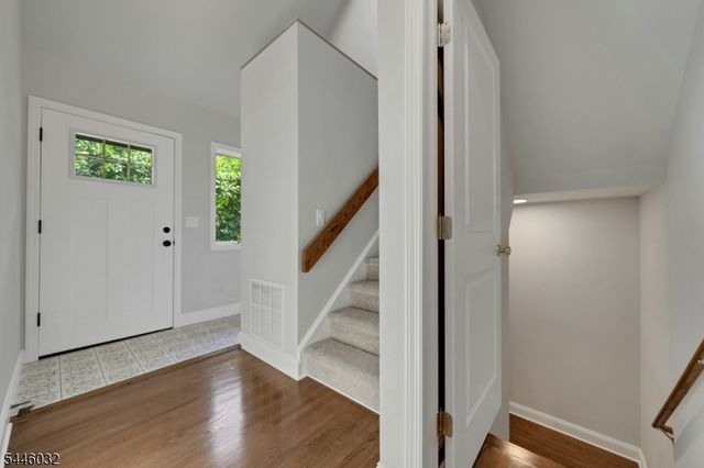 32 Adler Ct, Rockaway Boro, NJ 07866