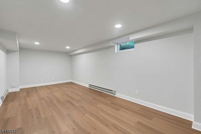 32 Adler Ct, Rockaway Boro, NJ 07866