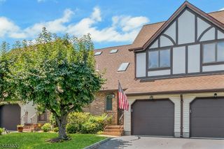 32 Adler Ct, Rockaway Boro, NJ 07866