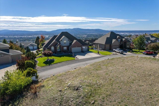 6004 N Crestmont Ln, Spokane, WA 99217