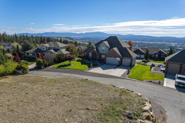 6004 N Crestmont Ln, Spokane, WA 99217