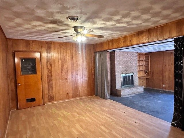 1517 Camellia Drive, Arlington, TX 76013