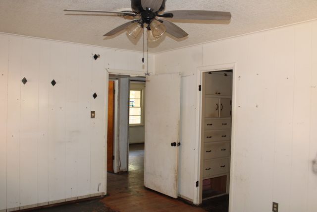 1517 Camellia Drive, Arlington, TX 76013