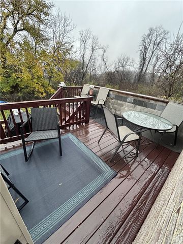 2614 Girard Ave A & B, N Versailles, PA 15137