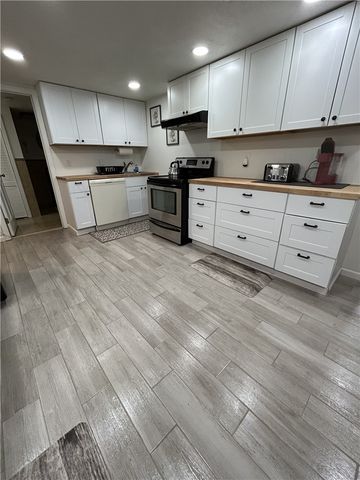 2614 Girard Ave A & B, N Versailles, PA 15137