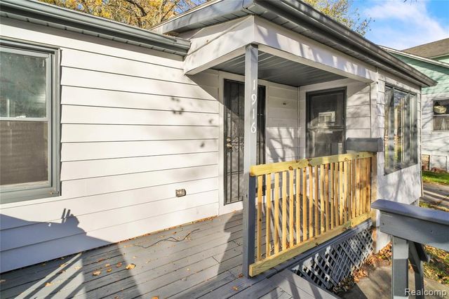 1916 Wood Street, Saginaw, MI 48602