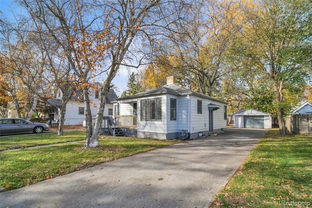 1916 Wood Street, Saginaw, MI 48602