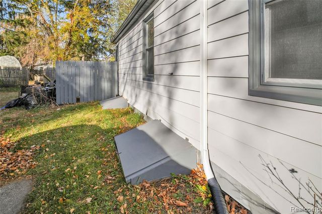 1916 Wood Street, Saginaw, MI 48602