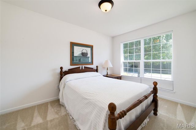 459 Newport Drive, St Peters, MO 63376