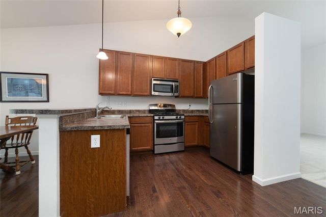 459 Newport Drive, St Peters, MO 63376