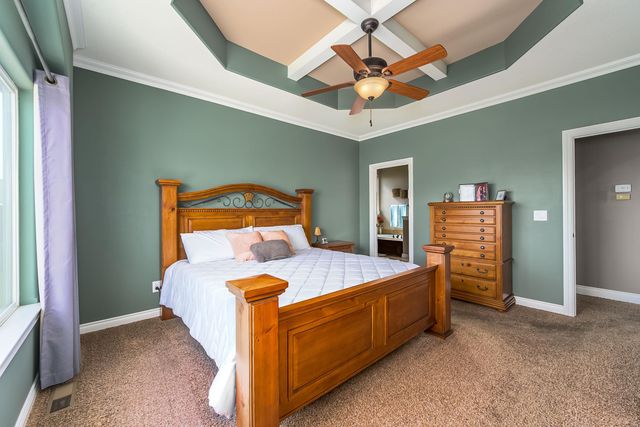 542 S Fawnwood CT, Wichita, KS 67235