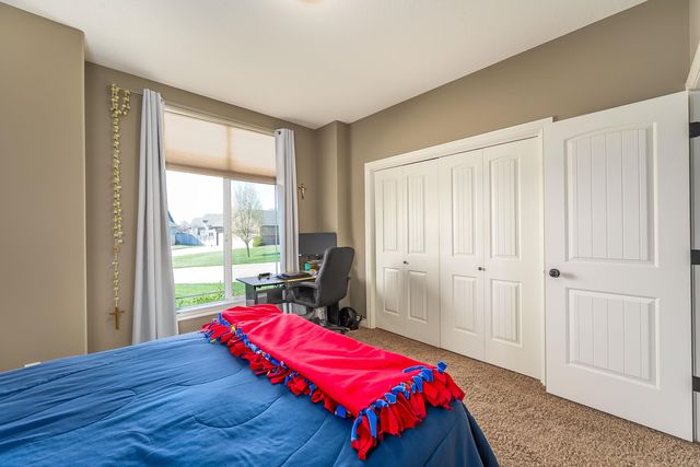 542 S Fawnwood CT, Wichita, KS 67235