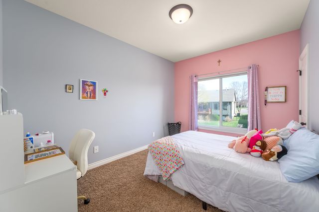 542 S Fawnwood CT, Wichita, KS 67235