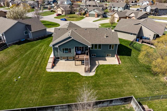 542 S Fawnwood CT, Wichita, KS 67235