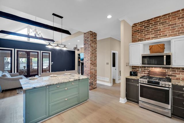 3052 Keri Lane, Midlothian, TX 76065