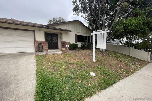 6447 Lake Athabaska, San Diego, CA 92119