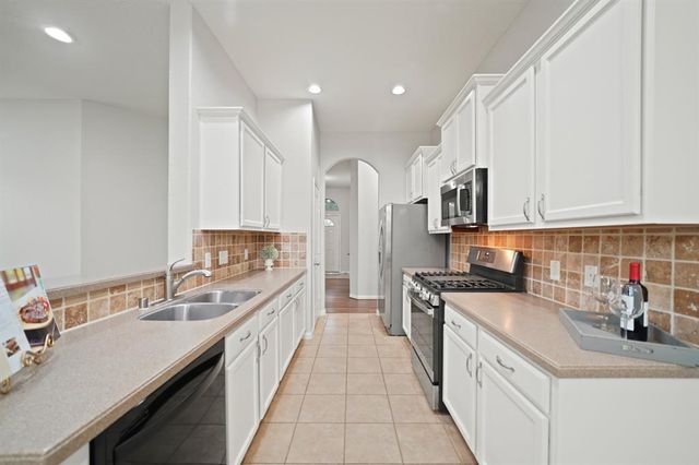 1904 Vineyard Bend Court, Pearland, TX 77581