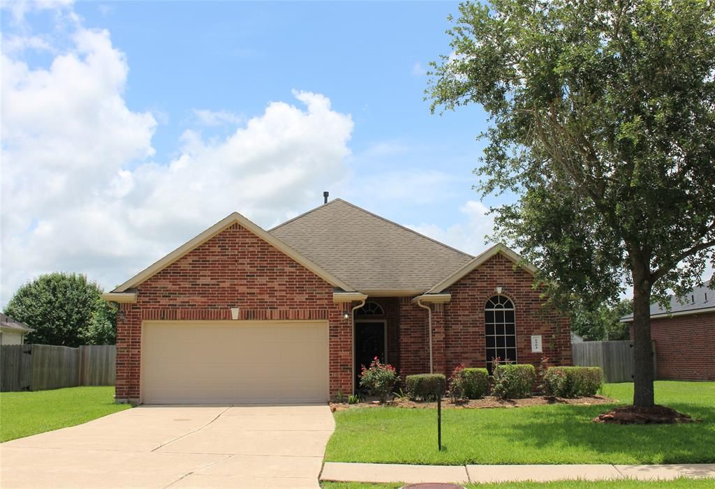 1904 Vineyard Bend Court, Pearland, TX 77581