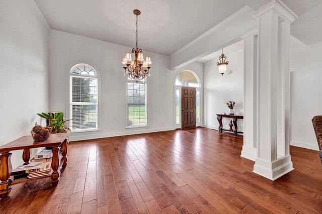 914 BEAVER CREEK RD, Brighton, TN 38011