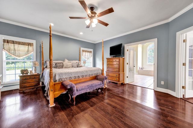 914 BEAVER CREEK RD, Brighton, TN 38011