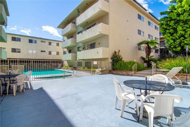 5400 Lindley Avenue 101, Encino, CA 91316