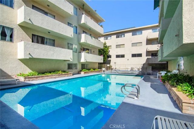 5400 Lindley Avenue 101, Encino, CA 91316