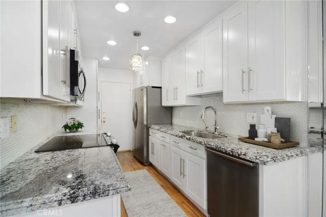 5400 Lindley Avenue 101, Encino, CA 91316