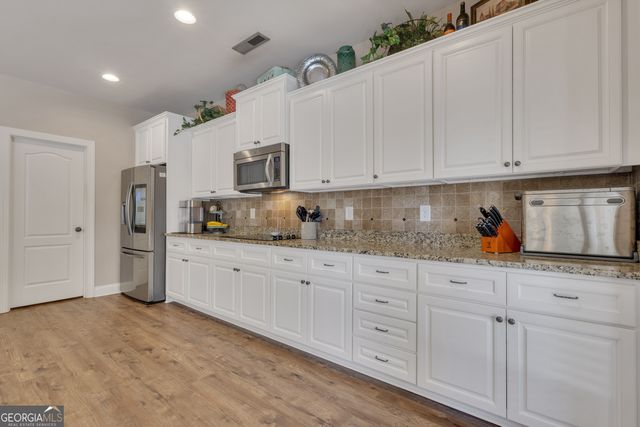 360 Walden Pond Way, Senoia, GA 30276