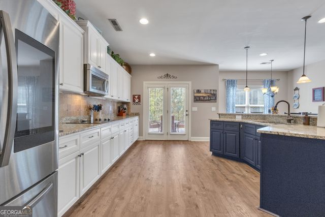 360 Walden Pond Way, Senoia, GA 30276