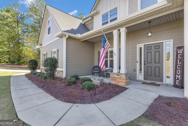 360 Walden Pond Way, Senoia, GA 30276