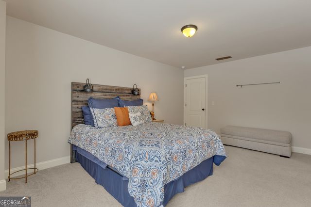 360 Walden Pond Way, Senoia, GA 30276