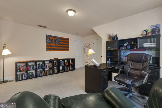 360 Walden Pond Way, Senoia, GA 30276