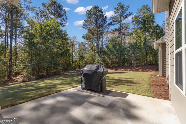 360 Walden Pond Way, Senoia, GA 30276