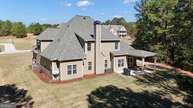 360 Walden Pond Way, Senoia, GA 30276