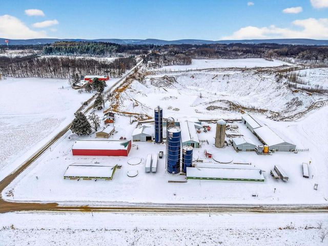 S4121 Crawford Street, Baraboo, WI 53913