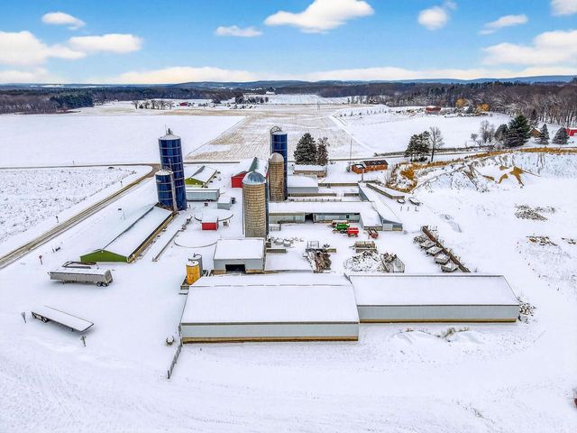 S4121 Crawford Street, Baraboo, WI 53913