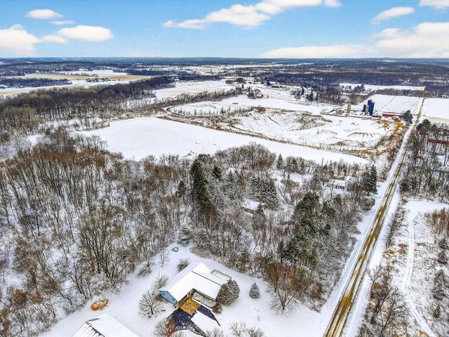 S4121 Crawford Street, Baraboo, WI 53913