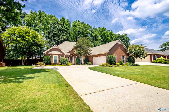 2308 Diamond Pointe SE, Decatur, AL 35603