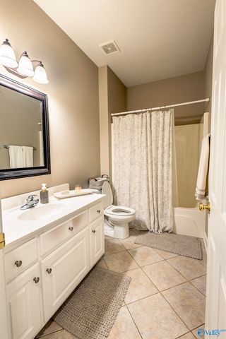 2308 Diamond Pointe SE, Decatur, AL 35603